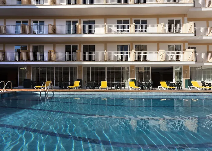 Luxury hotel only: Hotel Riutort