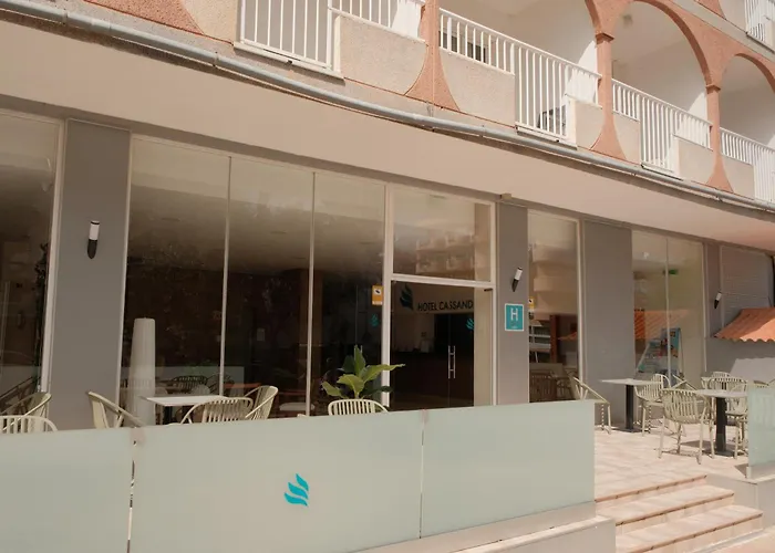 Hotels with pool Cassandra